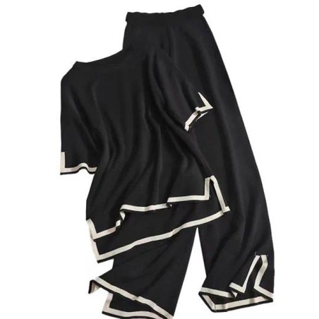 Conjunto con abertura en mangas y bajos